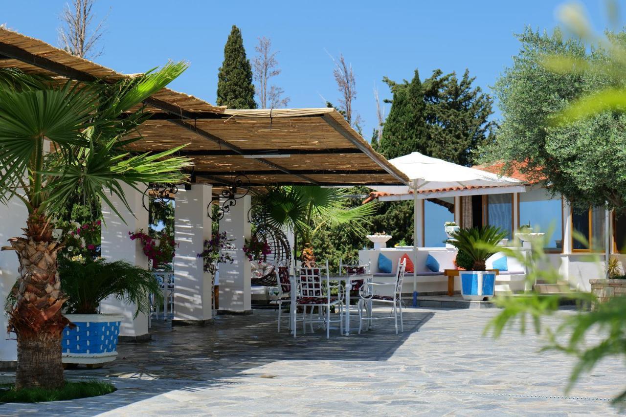 Hotel Panorama Piqeras Exterior photo